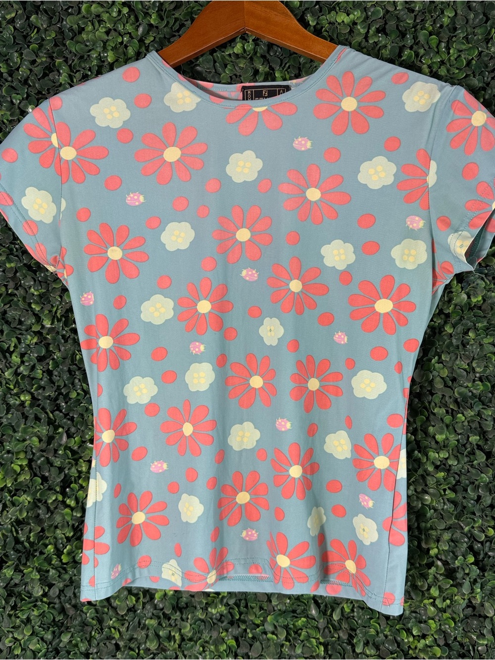 Fendi Tee  Floral Print Short Sleeve Blue Pink Y2K Size M Vintage Azur
